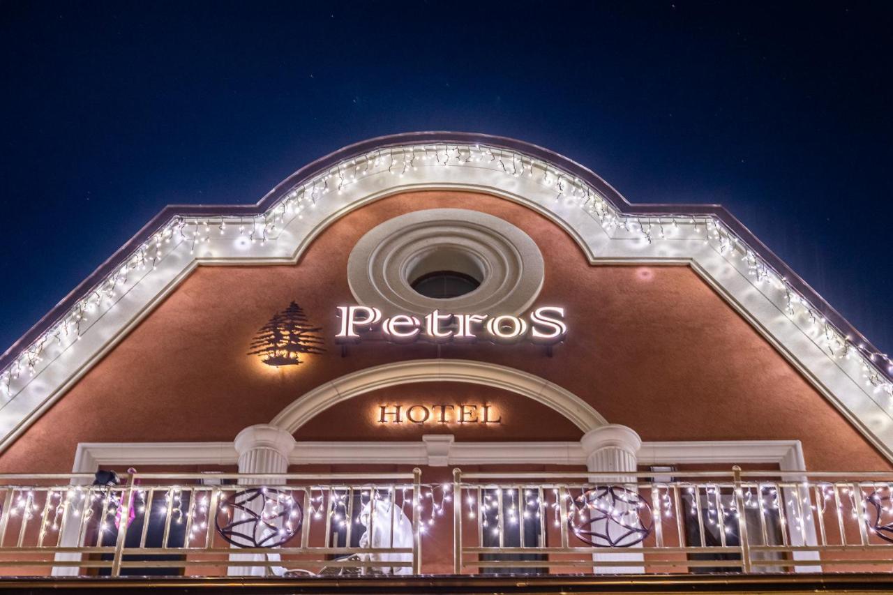 Petros Hotel Boekovel Buitenkant foto