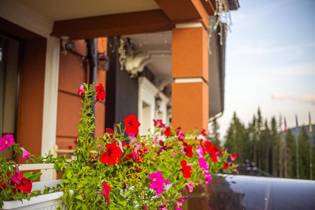 Petros Hotel Boekovel Buitenkant foto